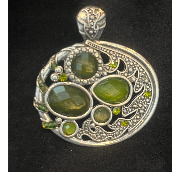other Jewelry - Silver-tone and Green Stone 2" Vintage Pendant